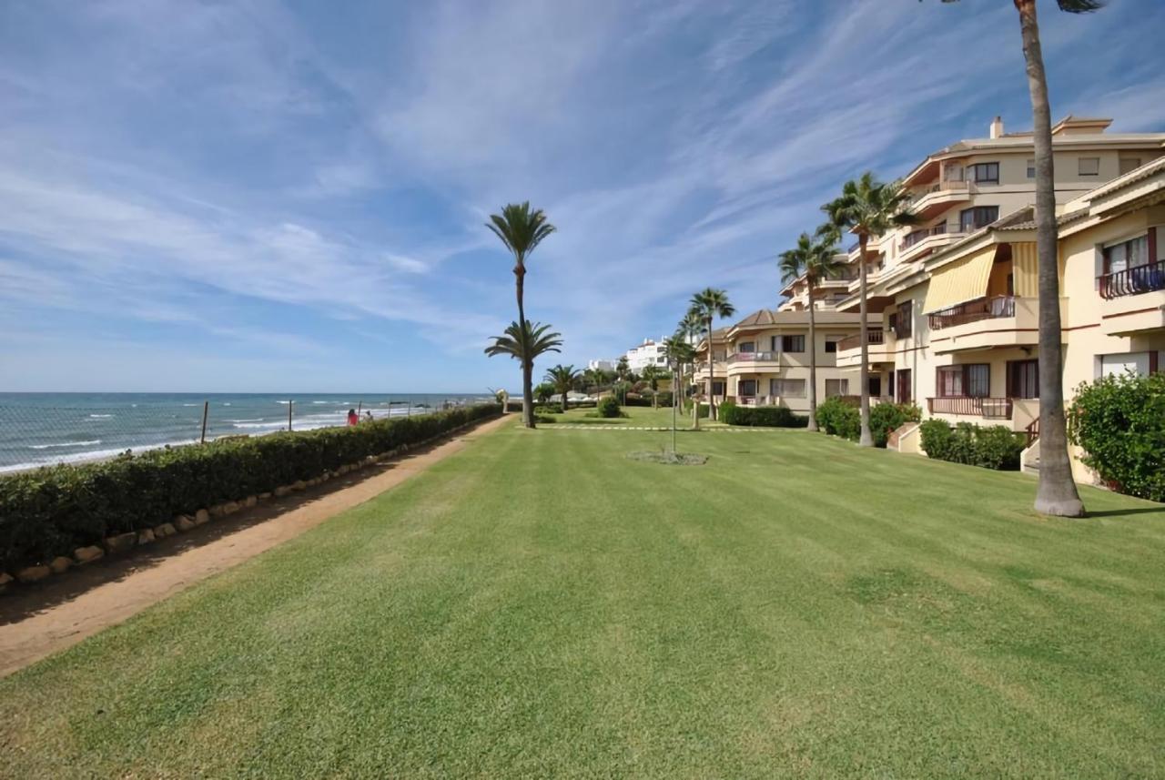 Urbanization On The Beach Front 1-3 La Cala De Mijas Luaran gambar